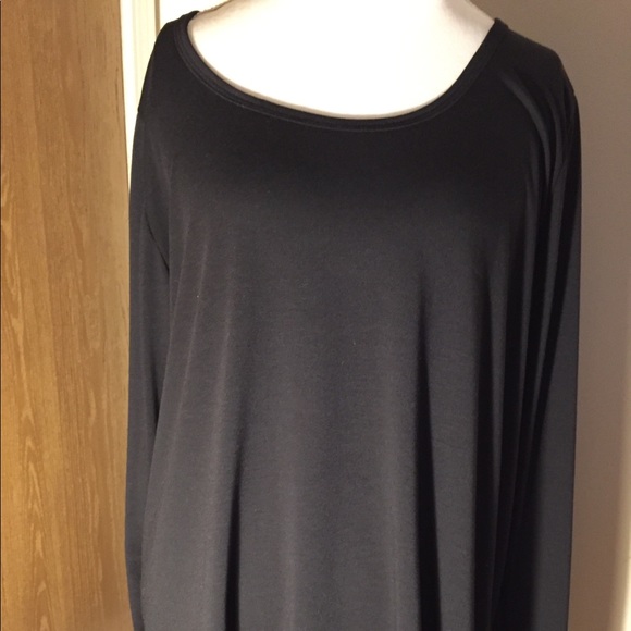 LuLaRoe Tops - Lularoe Lynnae